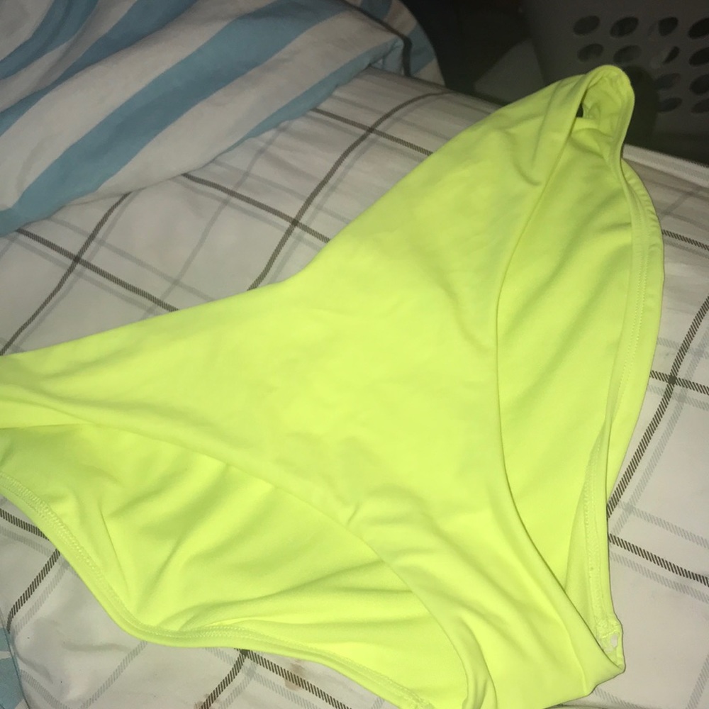Bikini bottoms